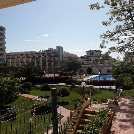 Отель Carihuela Park Palace Studio *